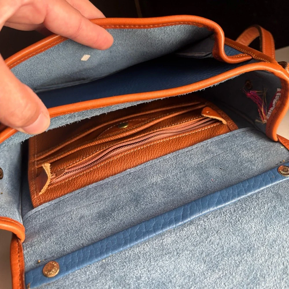 Dooney and Bourke awl French Blue Leather Surrey Messenger Carrier Crossbody Bag - Picture 14 of 16